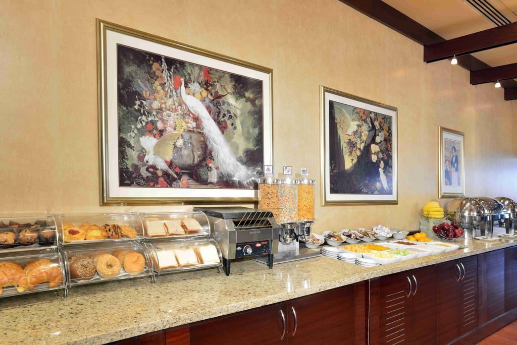 Best Western Primrose Hotel Downtown Toronto Extérieur photo
