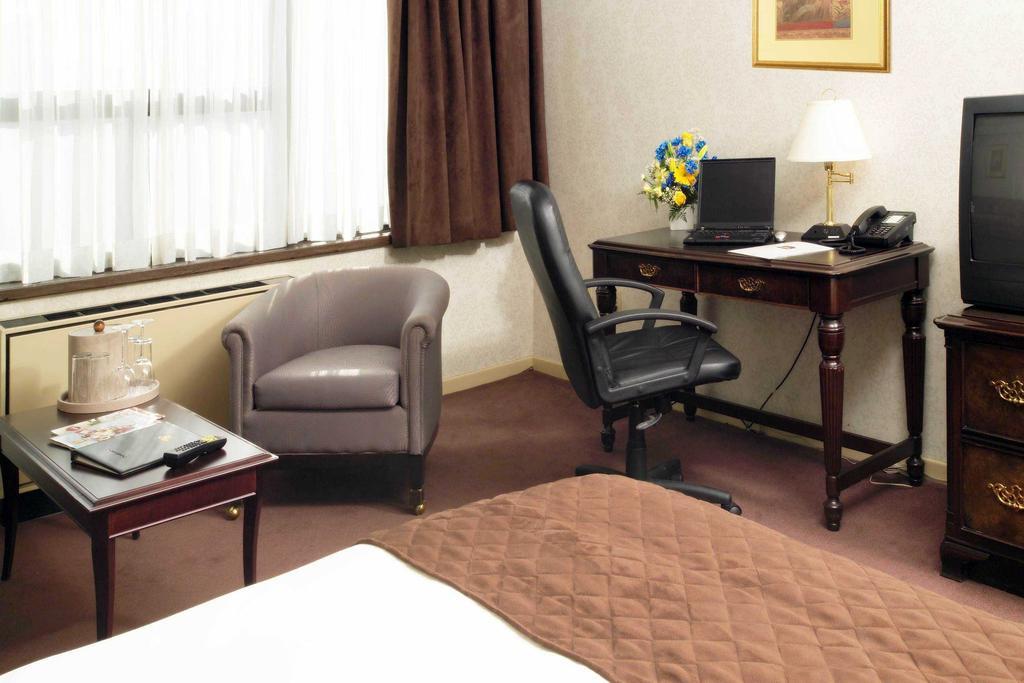 Best Western Primrose Hotel Downtown Toronto Chambre photo